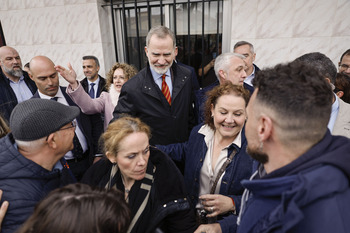 Felipe VI visita por sorpresa las fallas de Torrent