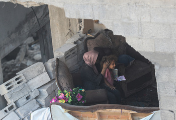 Bombardeos matan a 54 gazatíes en el área de Mawasi