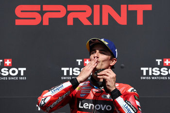 Márquez llega a su casa