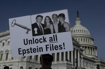 Denuncian el borrado de los archivos de Epstein sobre Trump