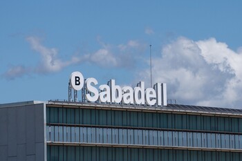 Banco Sabadell gana 975 millones en el primer semestre de 2025
