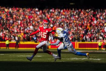 Mahomes dice adiós a la temporada