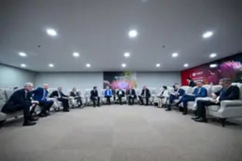 Líderes aliados de Ucrania rechazan parcialmente el plan de Trump