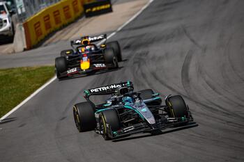 Norris la lía y Russell gana en Canadá