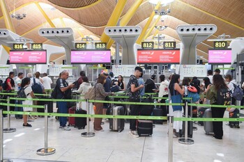 La huelga francesa de controladores cancela 89 vuelos en España