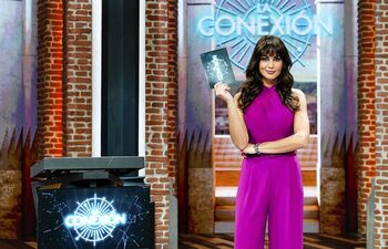 La 1 estrena mañana el concurso ‘La conexión’ con Lara Álvarez