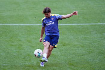 Julián Álvarez y la ley del gigante