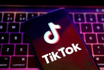 Multa millonaria de la UE a TikTok por dar información a China