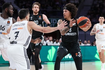 El Real Madrid anula el perímetro del Paris Basketball