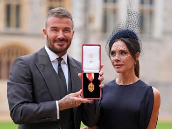 El rey Carlos III nombra a 'Sir' David Beckham