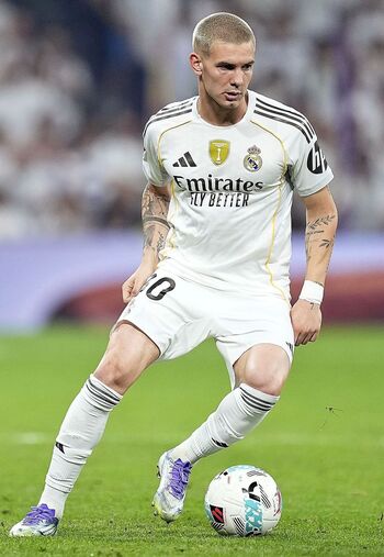 La raqueta y el balón