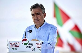El PNV se abre a pactar con Bildu «un nuevo estatus político»