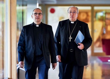 Los obispos españoles piden no olvidar a un Papa entregado