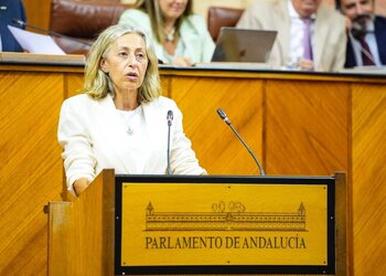 Dimite la consejera de Salud de Andalucía por los cribados