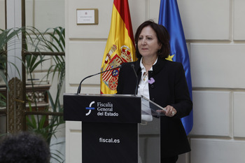 Peramato expresa su admiración a García Ortiz en su primer acto