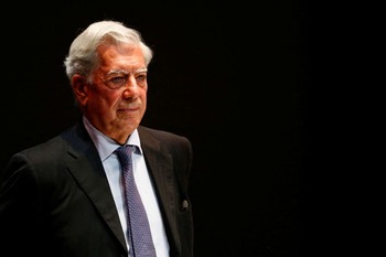 Moncloa otorga a Vargas Llosa la Gran Cruz de Alfonso X el Sabio