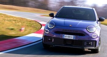 Abarth 600e, tecnología al servicio de las sensaciones