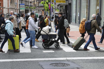 La población española crece y alcanza los 49,4 millones