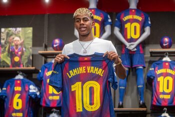 Lamine Yamal hereda el dorsal '10' del Barça