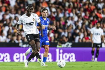 El Getafe sucumbe en Mestalla