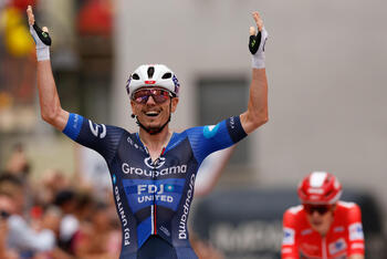 El francés Gaudu se impone en la tercera etapa de La Vuelta