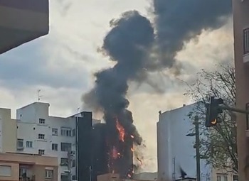 Controlado el incendio en un edificio en Castellón