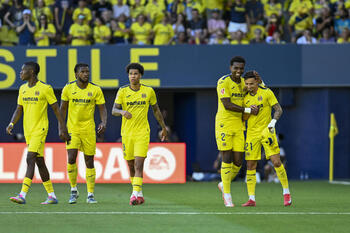 El Villarreal prolonga la fiesta ante un triste Sevilla
