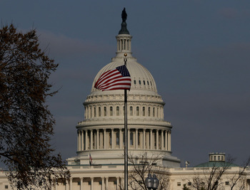 El Senado de EEUU da luz verde a un plan de financiación