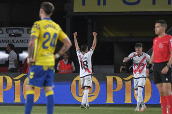 El Rayo Vallecano saca tres puntos de Gran Canaria