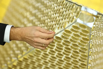 El oro supera los 5.300 dólares