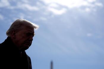 Irán avisa a EEUU que responderá al ataque 