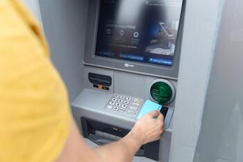 El PIB creció un 2,8% en 2025, siete décimas menos