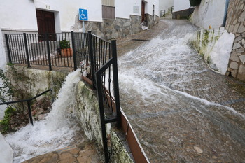 La lluvia da una tregua a Andalucía y regresan algunos evacuados