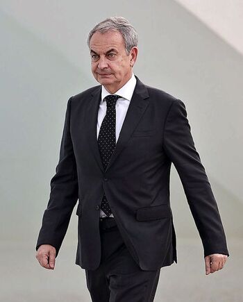 Cercan a Zapatero por presunto blanqueo a gran escala