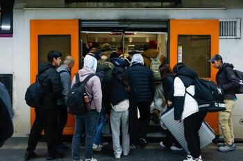 Demoras de 30 minutos en Rodalies tras incidencias en Adif