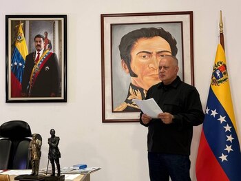 Cabello dice que son 100 los muertos en la captura de Maduro