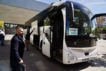 Renfe creará una empresa de autobuses para dar un mejor servicio