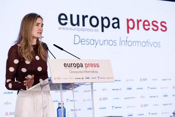 España apoyará el plan de la AIE de liberar reservas petrolíferas