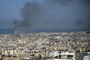 Israel bombardea la oficina presidencial en Teherán