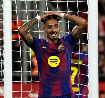 El Barcelona estalla contra los árbitros