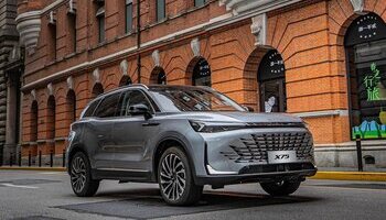 BAIC traerá en abril a España el nuevo X75