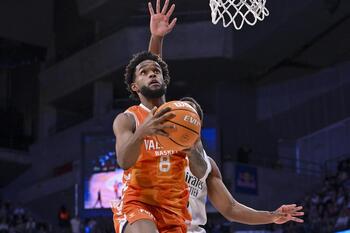 Montero pone al Hapoel a sus pies