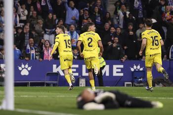 El Girona sigue de dulce en un crispado RCDE Stadium