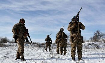 Ejército o clandestinidad