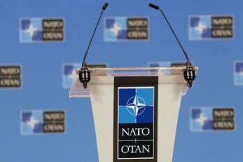 EEUU plantea retirar su apoyo a la OTAN