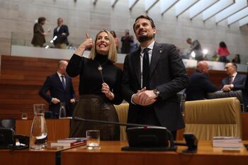 PP y Vox retoman las negociaciones en Extremadura