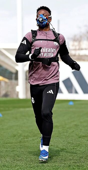 Pintus entra en escena