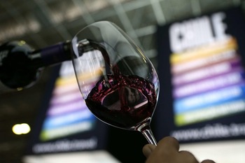 El consumo de vino sigue bajando en España y se contrae un 4%