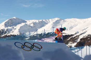 Una injusta caída apea a Eguibar de semifinales de 'boardercross'