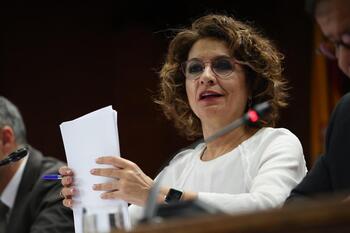 Montero anuncia un paquete de medidas por la crisis energética